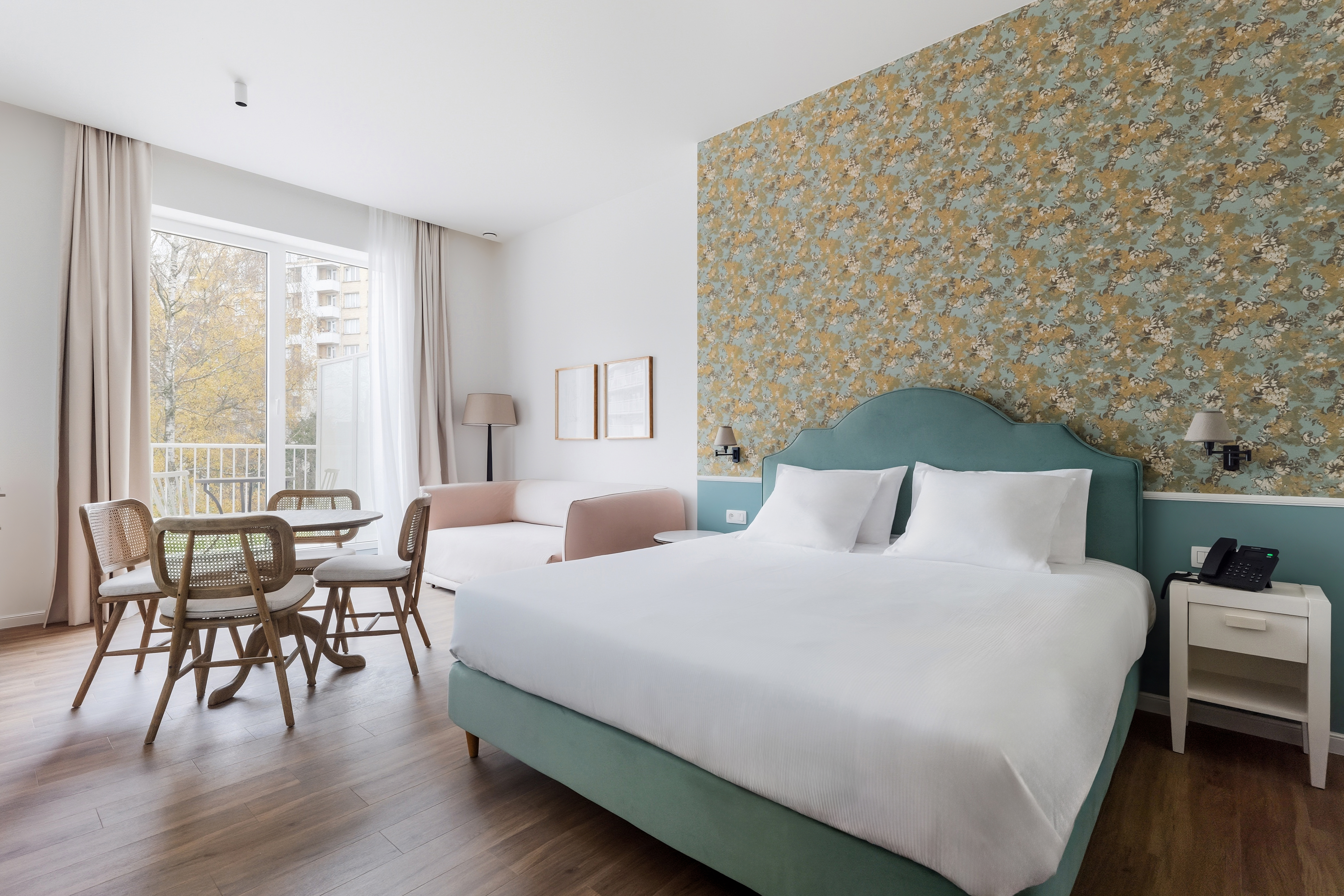 visión general de un estudio premium con terraza en Whitlock16